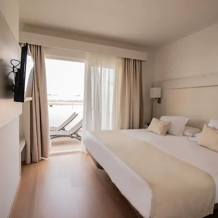 Aequora Lanzarote מלון 4*