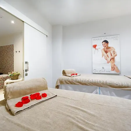 Hotel Aequora Lanzarote 4*