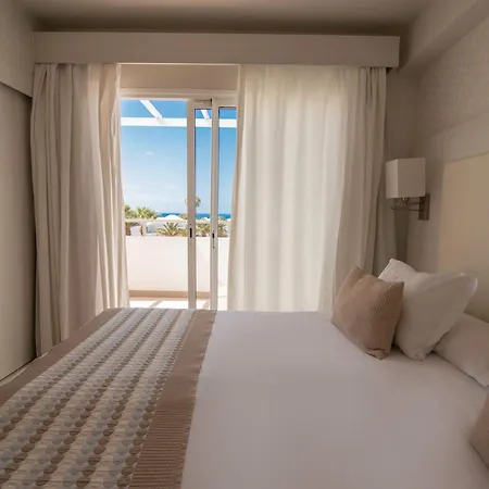 Aequora Lanzarote Hotel