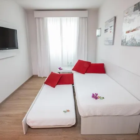 Aequora Lanzarote 4*