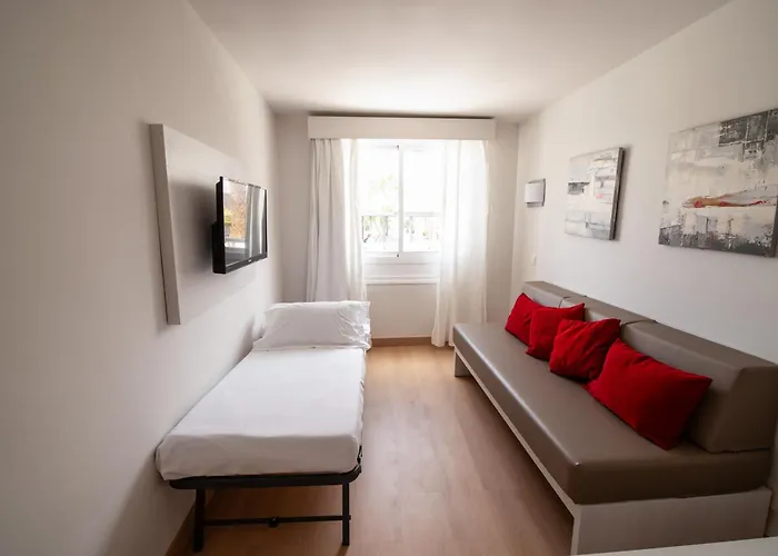 호텔 에쿠오라 란자롯 스위트 4*