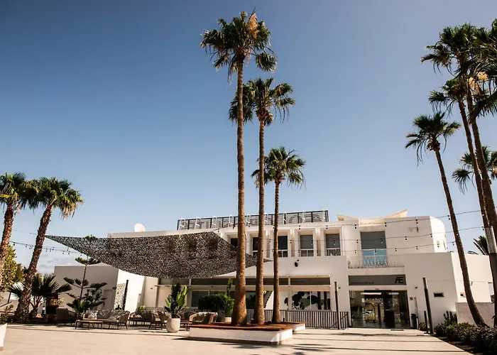 호텔 에쿠오라 란자롯 스위트 푸에르토 델 카르멘