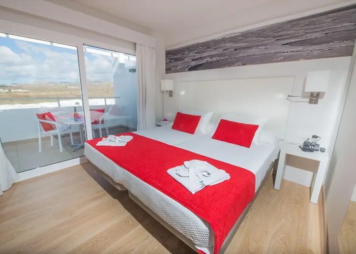 에쿠오라 란자롯 스위트 호텔